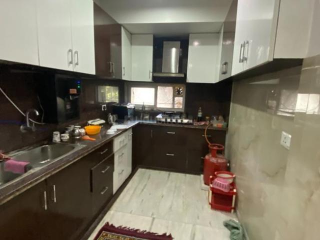3 BHK Apartment in Patparganj for rent New Delhi. The reference number is 20350122
