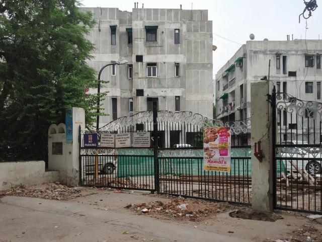 3 BHK Apartment in Patparganj for resale New Delhi. The reference number is 20031439