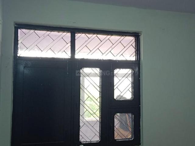 3 BHK Apartment in Patparganj for resale New Delhi. The reference number is 20375783
