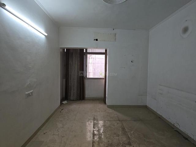 3 BHK Apartment in Patparganj for resale New Delhi. The reference number is 20392324