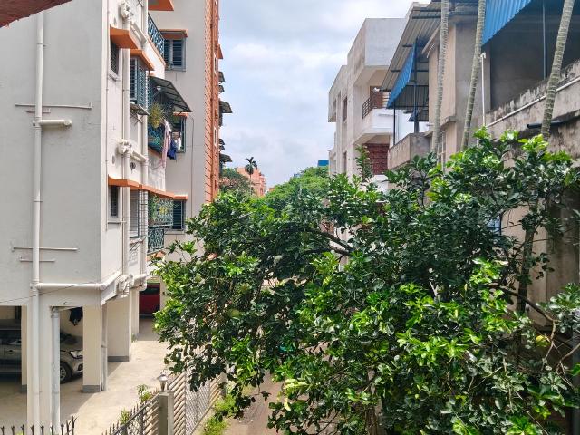 3 BHK Apartment in Patuli for resale Kolkata. The reference number is 17640660