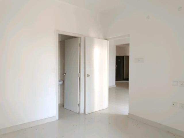 3 BHK Apartment in Pailan for resale Kolkata. The reference number is 19239445
