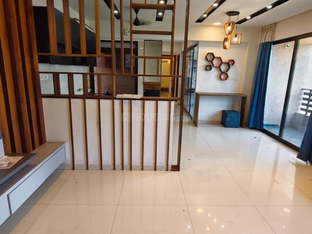 3 BHK Apartment in Pal for rent Surat. The reference number is 19669612