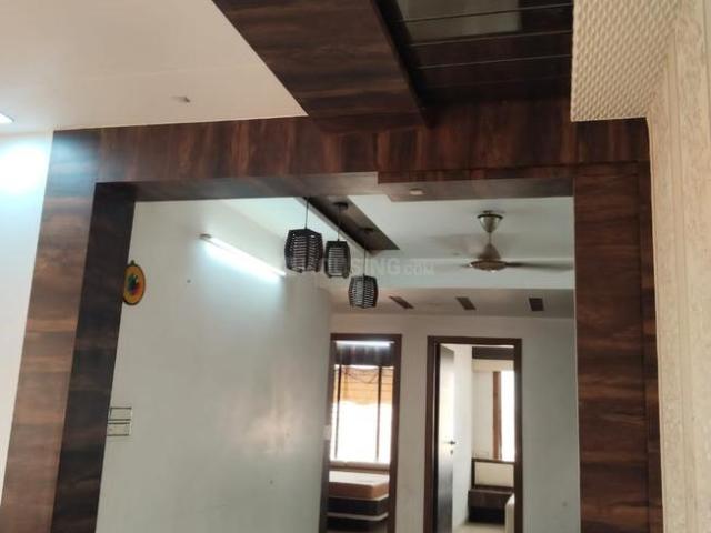 3 BHK Apartment in Pal for rent Surat. The reference number is 19719064