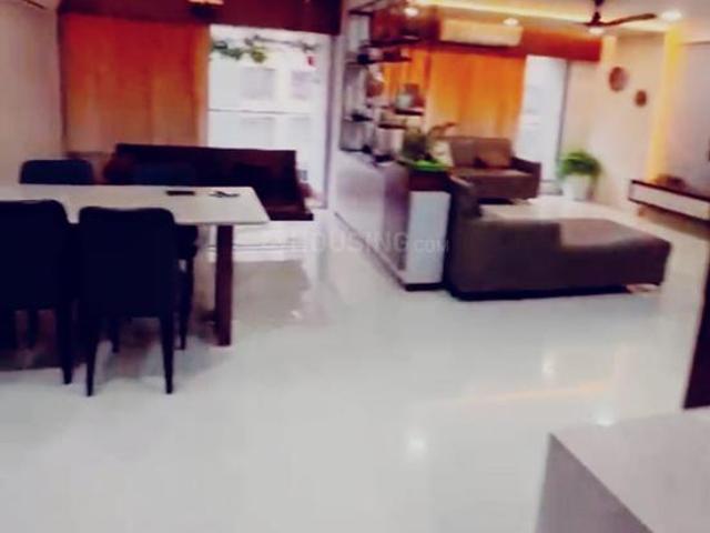 3 BHK Apartment in Pal Gam for rent Surat. The reference number is 15326810