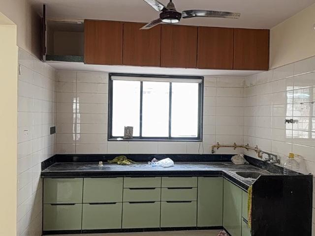 3 BHK Apartment in Pal Gam for rent Surat. The reference number is 18731285
