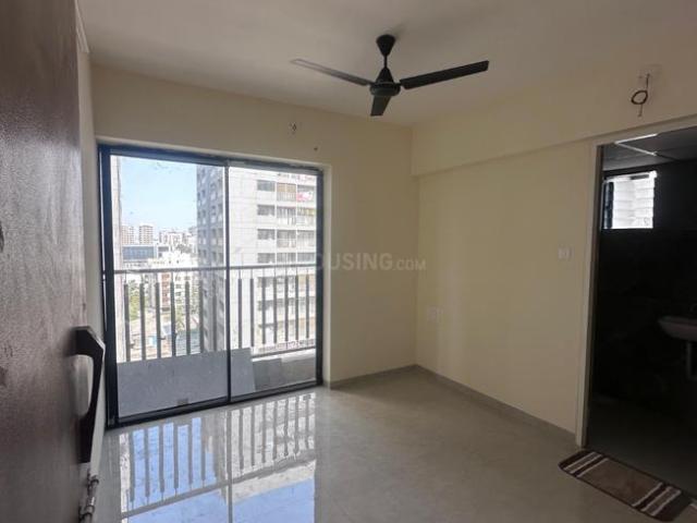3 BHK Apartment in Pal Gam for rent Surat. The reference number is 20152789