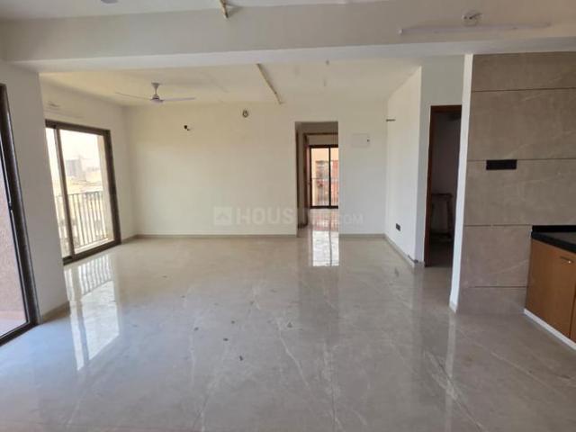 3 BHK Apartment in Pal Gam for rent Surat. The reference number is 20631230