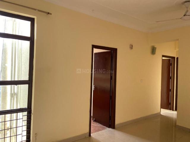3 BHK Apartment in Palam Vihar for rent Gurgaon. The reference number is 16127368