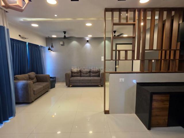 3 BHK Apartment in Palanpur for rent Surat. The reference number is 20457313
