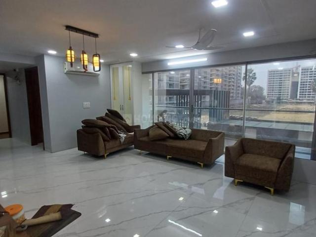 3 BHK Apartment in Palanpur for rent Surat. The reference number is 20329548