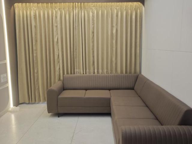 3 BHK Apartment in Palanpur for rent Surat. The reference number is 20332407