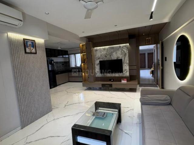 3 BHK Apartment in Palanpur for resale Surat. The reference number is 20042640