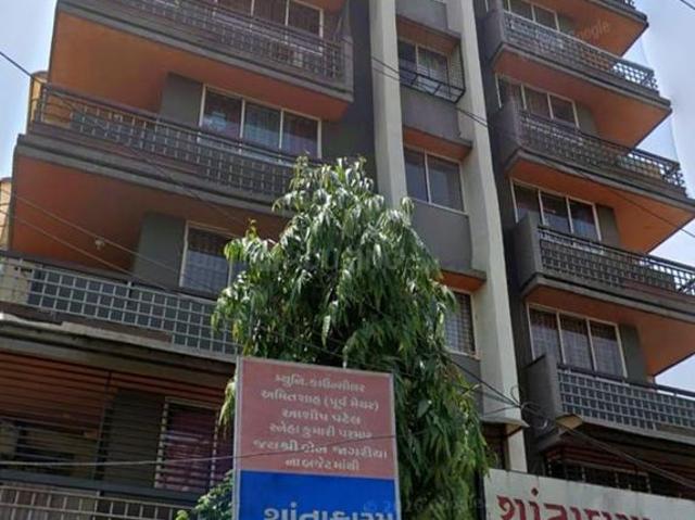3 BHK Apartment in Paldi for resale Ahmedabad. The reference number is 20562523