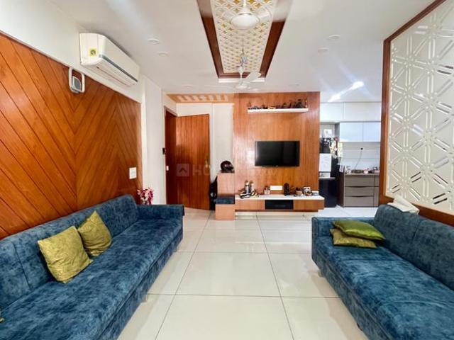 3 BHK Apartment in Paldi for resale Ahmedabad. The reference number is 20248205