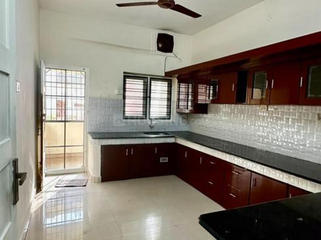 3 BHK Apartment in Panampilly Nagar for rent Kochi. The reference number is 20852370