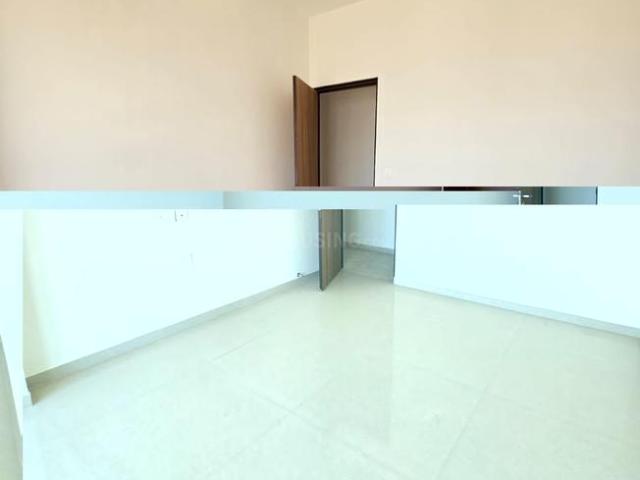3 BHK Apartment in Parel for rent Mumbai. The reference number is 20575651