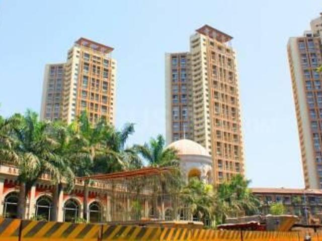 3 BHK Apartment in Parel for rent Mumbai. The reference number is 20811907