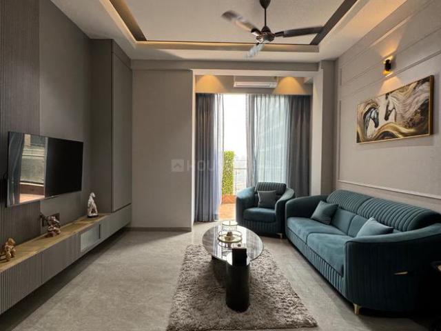 3 BHK Apartment in Parel for resale Mumbai. The reference number is 18962321
