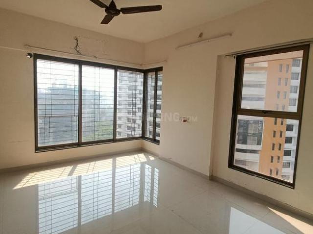 3 BHK Apartment in Parel for resale Mumbai. The reference number is 20055912