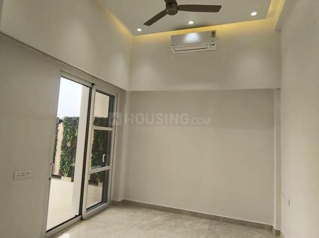 3 BHK Apartment in Parel for resale Mumbai. The reference number is 20306925