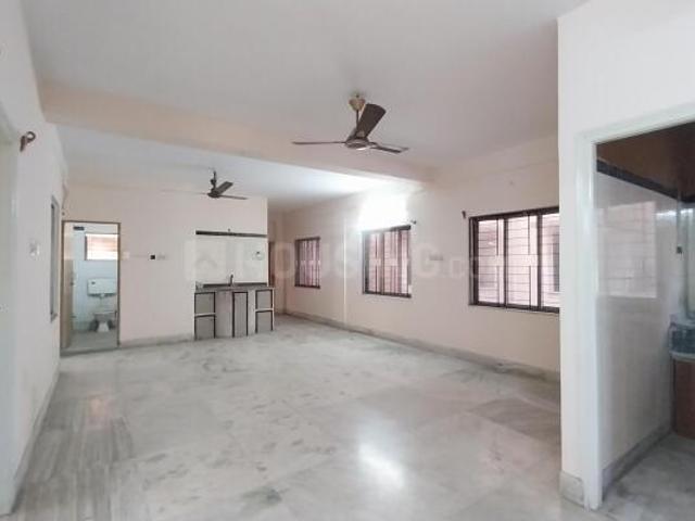 3 BHK Apartment in Park Street Area for resale Kolkata. The reference number is 20218264