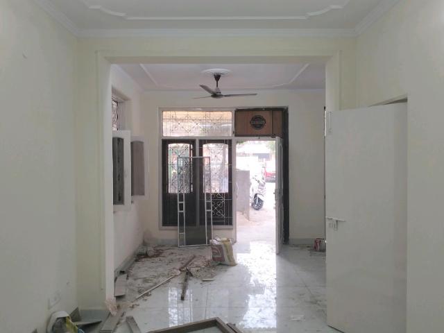 3 BHK Apartment in Paschim Vihar for rent New Delhi. The reference number is 18959556