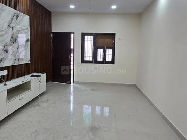 3 BHK Apartment in Paschim Vihar for rent New Delhi. The reference number is 18300185