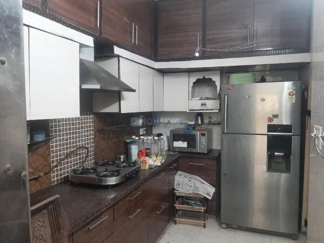 3 BHK Apartment in Paschim Vihar for rent New Delhi. The reference number is 19748659