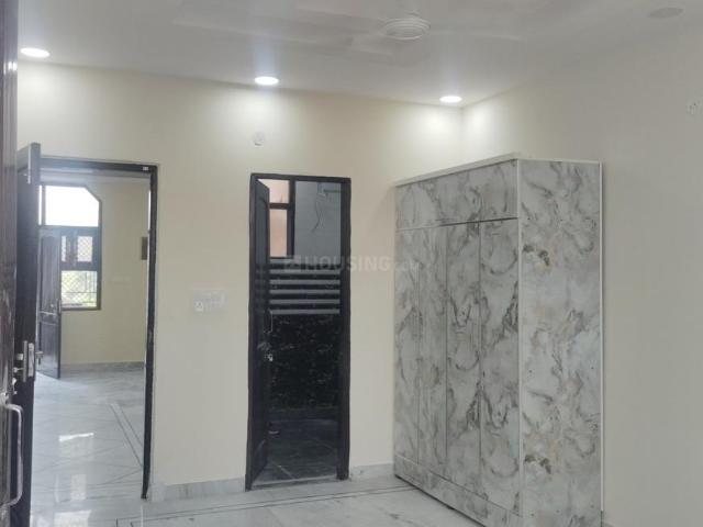 3 BHK Apartment in Paschim Vihar for rent New Delhi. The reference number is 20148079