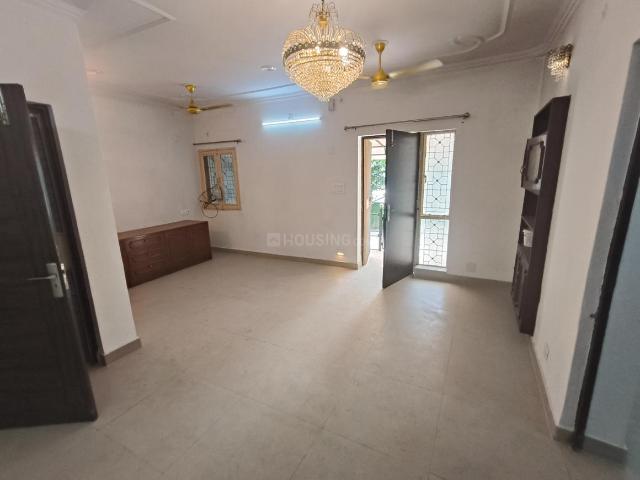 3 BHK Apartment in Paschim Vihar for rent New Delhi. The reference number is 20198969