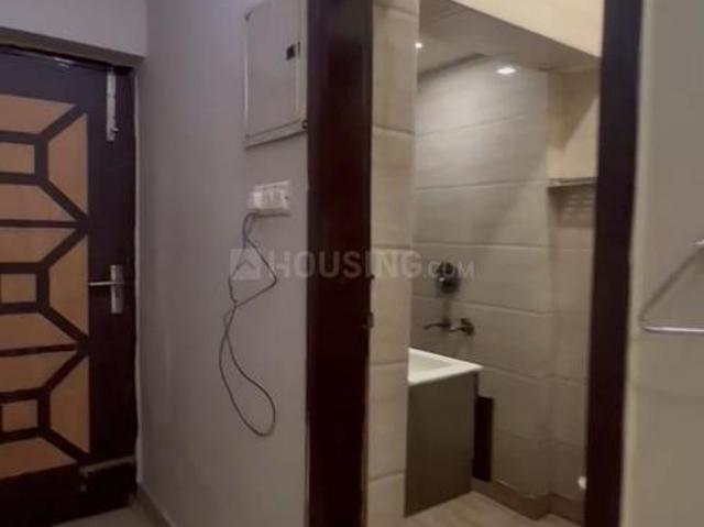 3 BHK Apartment in Paschim Vihar for rent New Delhi. The reference number is 20372620