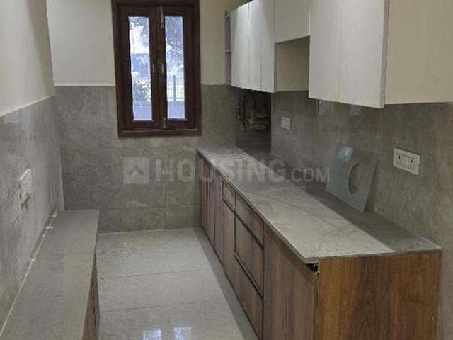 3 BHK Apartment in Paschim Vihar for resale New Delhi. The reference number is 19188437