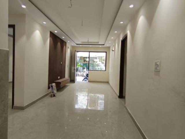 3 BHK Apartment in Paschim Vihar for resale New Delhi. The reference number is 20159621