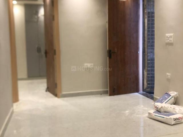3 BHK Apartment in Paschim Vihar for resale New Delhi. The reference number is 20646446