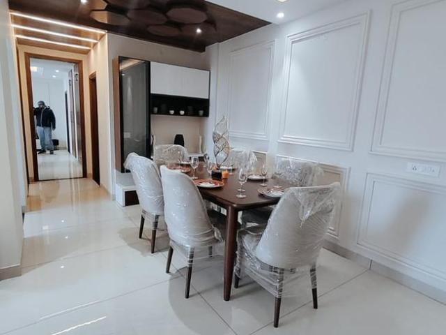 3 BHK Apartment in Peer Muchalla for resale Zirakpur. The reference number is 18567354