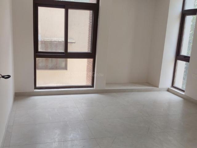 3 BHK Apartment in Periyamet for resale Chennai. The reference number is 19778413