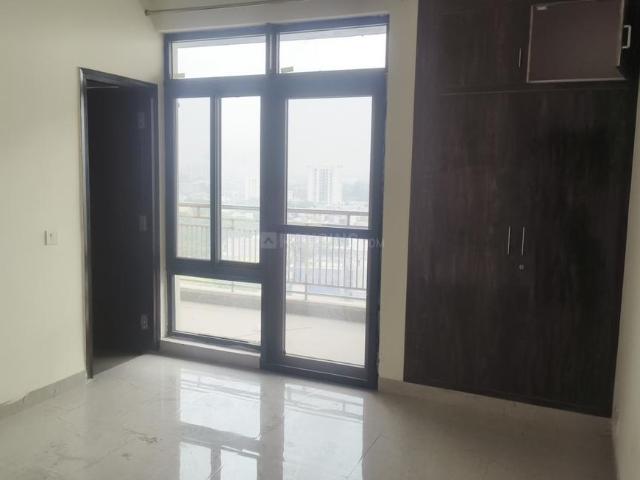 3 BHK Apartment in Phi II for rent Greater Noida. The reference number is 18815483