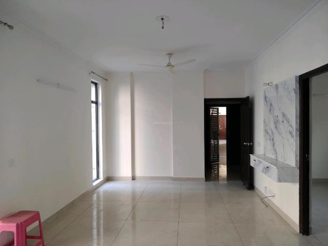 3 BHK Apartment in Phi II for rent Greater Noida. The reference number is 19510496