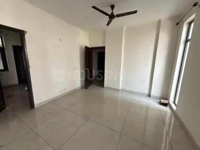 3 BHK Apartment in Phi II for rent Greater Noida. The reference number is 20176195
