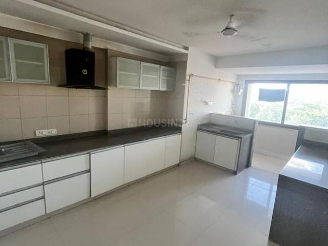 3 BHK Apartment in Prahlad Nagar for rent Ahmedabad. The reference number is 19426908