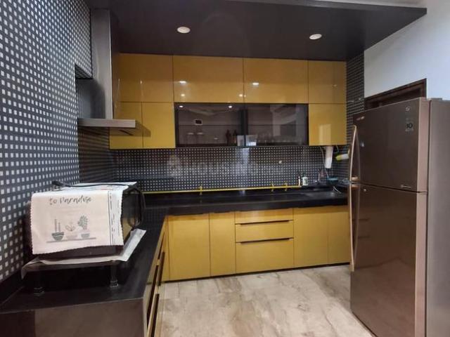 3 BHK Apartment in Prahlad Nagar for rent Ahmedabad. The reference number is 19687917