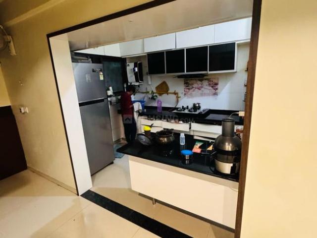 3 BHK Apartment in Prahlad Nagar for rent Ahmedabad. The reference number is 19919831