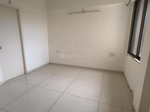 3 BHK Apartment in Prahlad Nagar for rent Ahmedabad. The reference number is 20583735