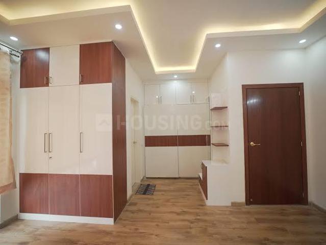 3 BHK Apartment in Prahlad Nagar for rent Ahmedabad. The reference number is 20635825
