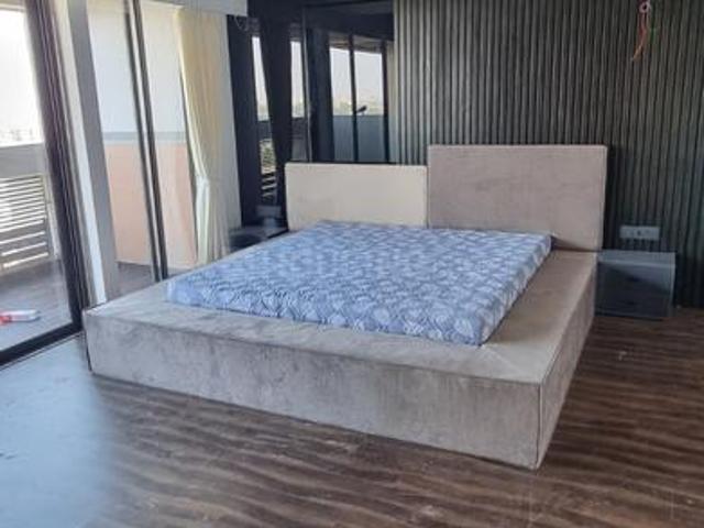 3 BHK Apartment in Prahlad Nagar for rent Ahmedabad. The reference number is 20696043