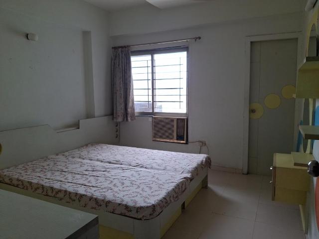 3 BHK Apartment in Prahlad Nagar for rent Ahmedabad. The reference number is 20701341