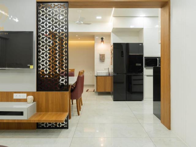 3 BHK Apartment in Prahlad Nagar for rent Ahmedabad. The reference number is 20780751