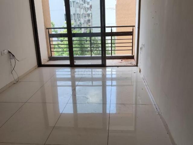 3 BHK Apartment in Prahlad Nagar for rent Ahmedabad. The reference number is 20941557