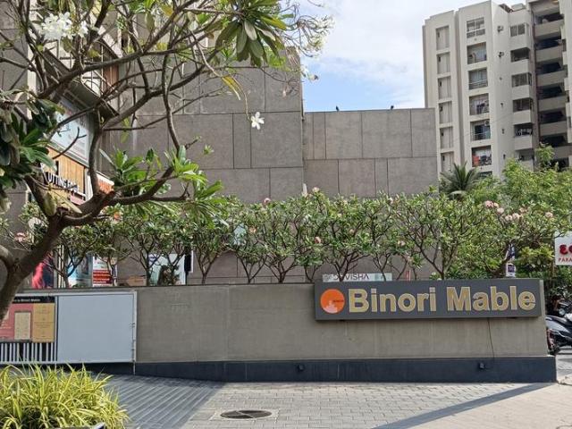 3 BHK Apartment in Prahlad Nagar for rent Ahmedabad. The reference number is 20109927